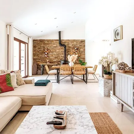 Casa Adriano By Villasmediterranean Villa